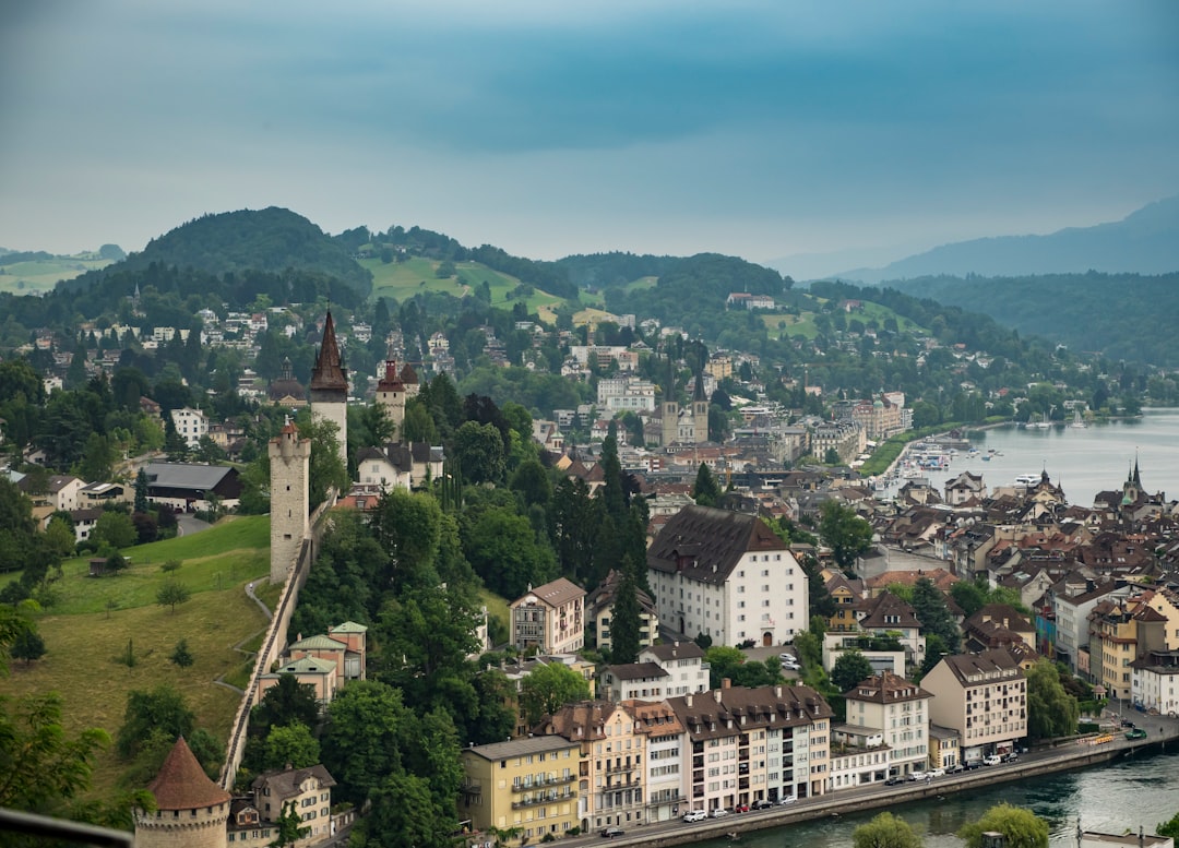 Praha: Můžu po ručitelovi chtát plnění hned, když s.r.o. spadla do insolvence?